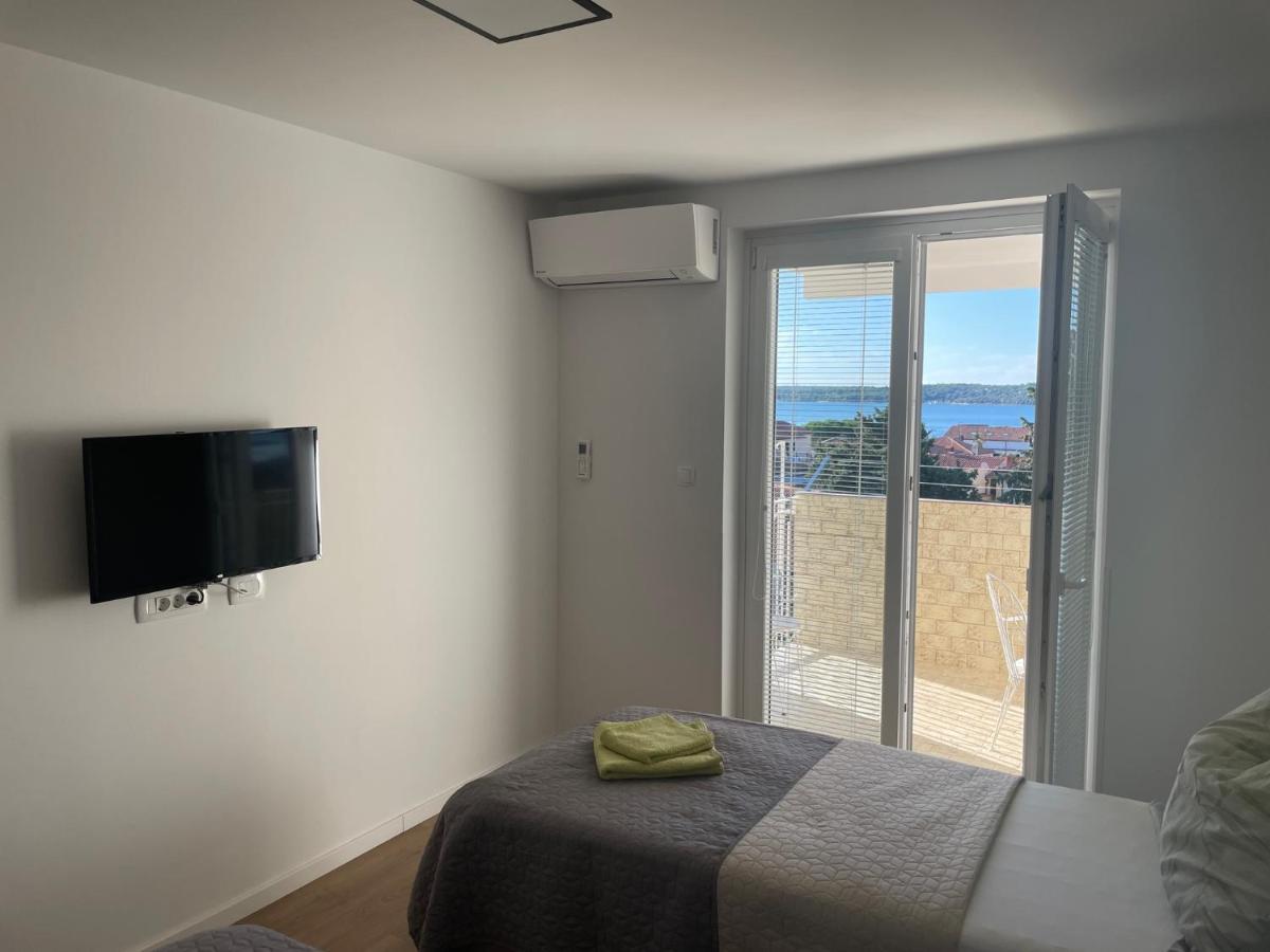 App Robi Lägenhet Novigrad Istria Exteriör bild