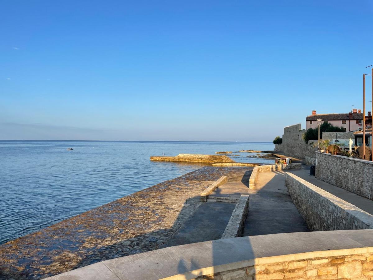 App Robi Lägenhet Novigrad Istria Exteriör bild